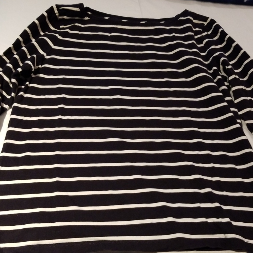 This stylish T-shirt.